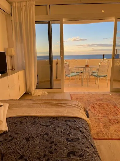 Golden Hour Beachfront Apartment Marbella